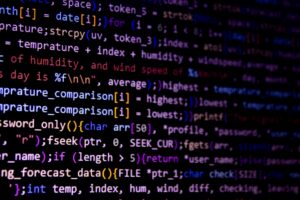 IA da Anthropic cria falhas exploráveis e sem correção com 72% de eficácia